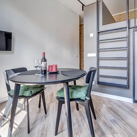 Old Town Apartment Collection, 6 Wilno