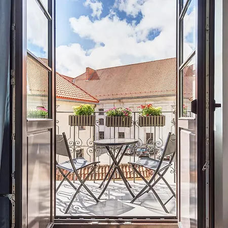 Old Town Apartment Collection, 6 Apartament *