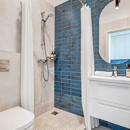 Old Town Apartment Collection, 6